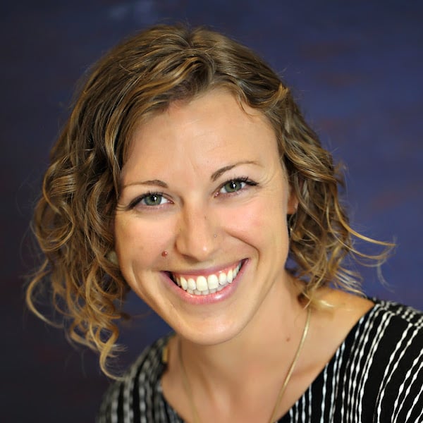 Stephanie Lance