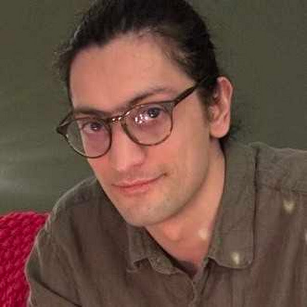 Amirhossein Aein